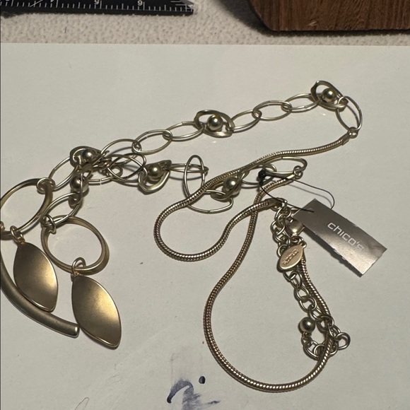 Chico’s Noelle Gold Tone Statement Necklace . (BR444) - Picture 10 of 10